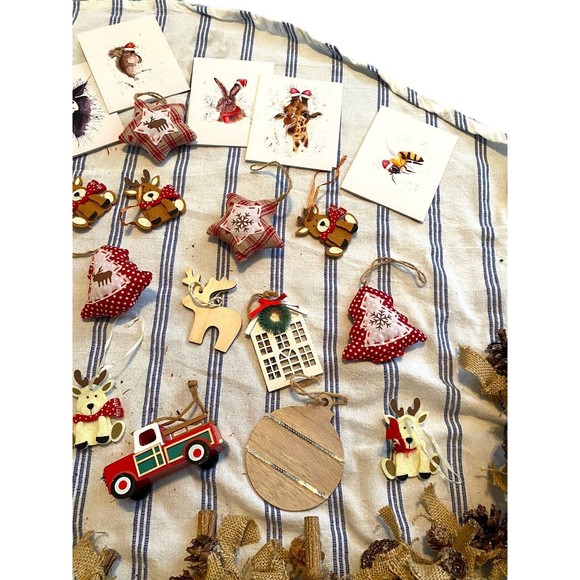 Rustic Primal Farmhouse Christmas Tree Ornaments Garland Cards Set 25 Piece - Picture 3 of 10